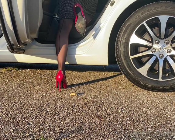 HerGoodTimeInHeels aka Hergoodtimeinheels OnlyFans Video 246