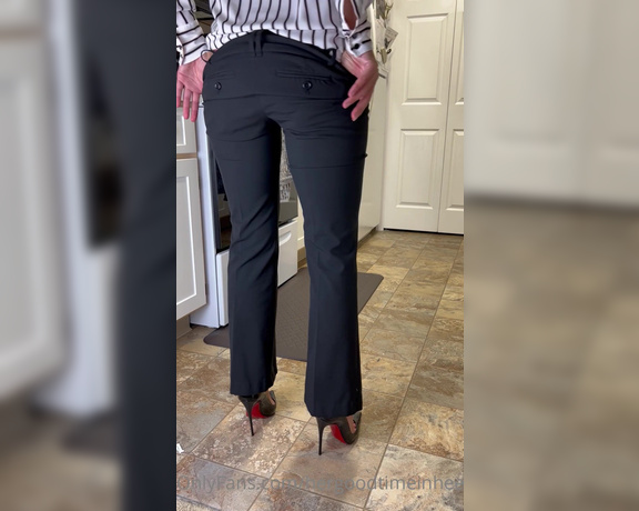 HerGoodTimeInHeels aka Hergoodtimeinheels OnlyFans Video 62