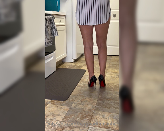 HerGoodTimeInHeels aka Hergoodtimeinheels OnlyFans Video 62