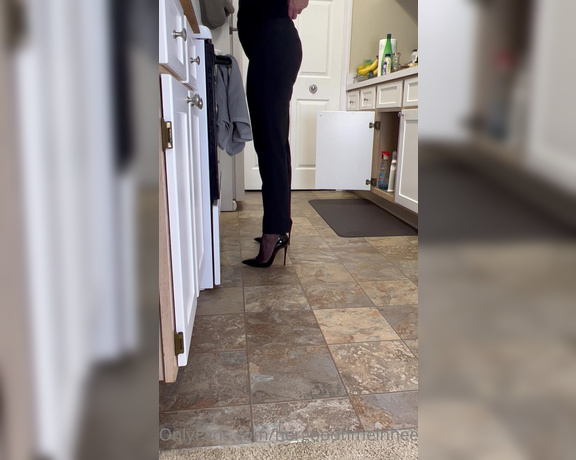 HerGoodTimeInHeels aka Hergoodtimeinheels OnlyFans Video 562