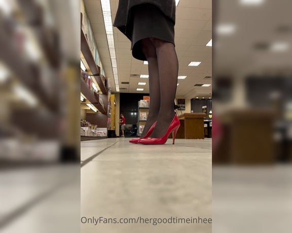 HerGoodTimeInHeels aka Hergoodtimeinheels OnlyFans Video 324