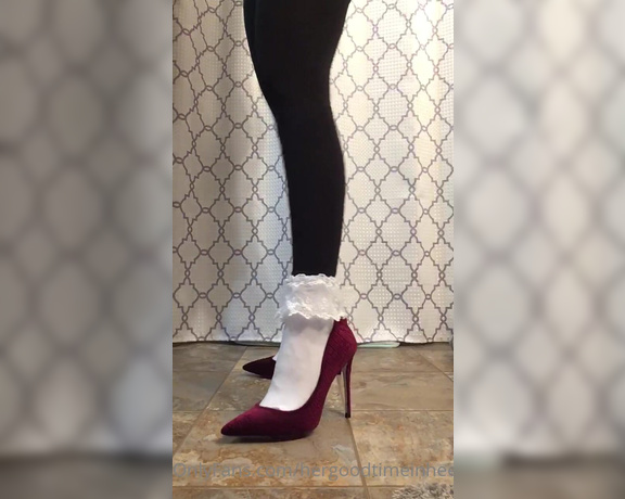 HerGoodTimeInHeels aka Hergoodtimeinheels OnlyFans Video 434