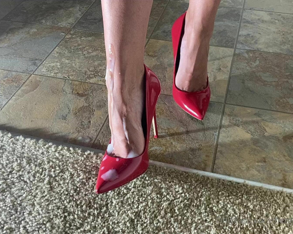 HerGoodTimeInHeels aka Hergoodtimeinheels OnlyFans Video 87