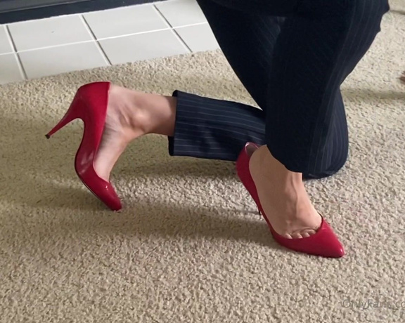 HerGoodTimeInHeels aka Hergoodtimeinheels OnlyFans Video 443