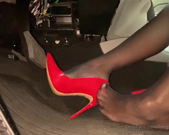 HerGoodTimeInHeels aka Hergoodtimeinheels OnlyFans Video 159