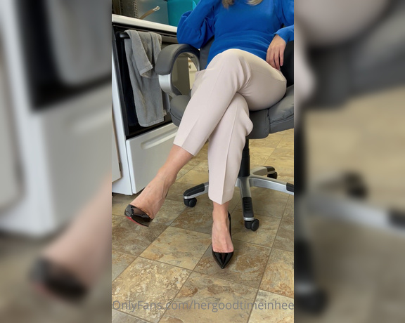 HerGoodTimeInHeels aka Hergoodtimeinheels OnlyFans Video 527