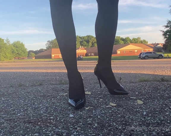 HerGoodTimeInHeels aka Hergoodtimeinheels OnlyFans Video 322