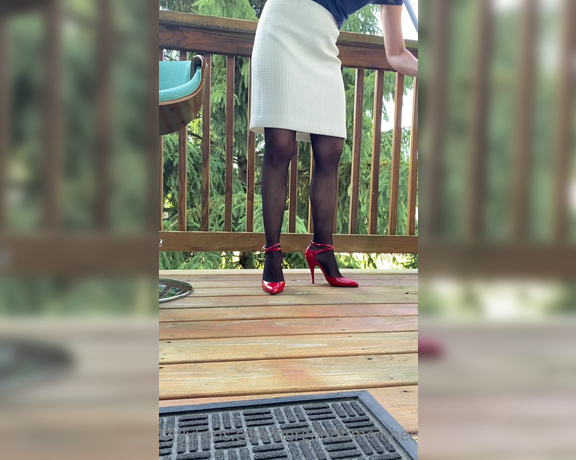 HerGoodTimeInHeels aka Hergoodtimeinheels OnlyFans Video 670