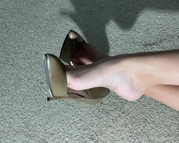 HerGoodTimeInHeels aka Hergoodtimeinheels OnlyFans Video 641