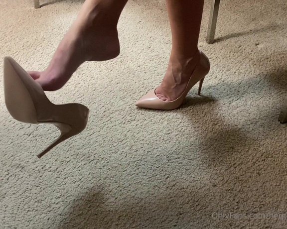 HerGoodTimeInHeels aka Hergoodtimeinheels OnlyFans Video 676