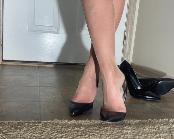 HerGoodTimeInHeels aka Hergoodtimeinheels OnlyFans Video 780