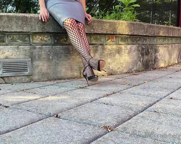 HerGoodTimeInHeels aka Hergoodtimeinheels OnlyFans Video 36