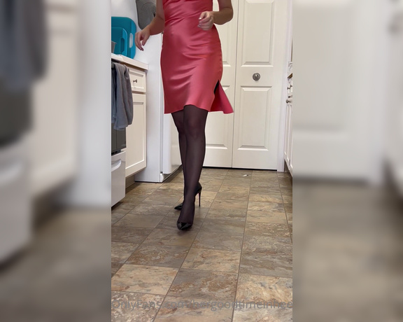 HerGoodTimeInHeels aka Hergoodtimeinheels OnlyFans Video 487