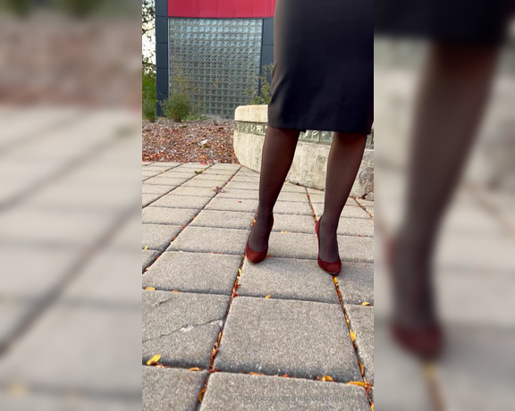 HerGoodTimeInHeels aka Hergoodtimeinheels OnlyFans Video 311