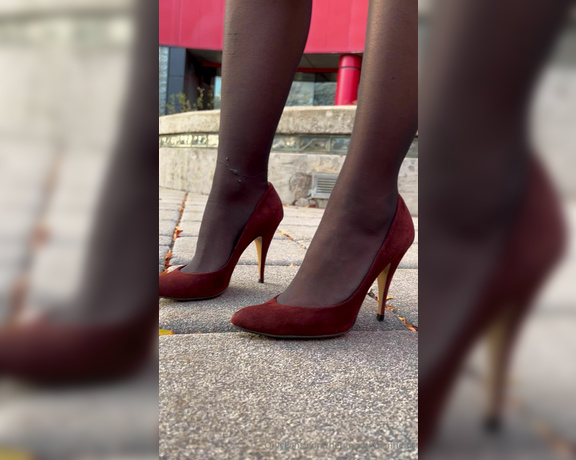 HerGoodTimeInHeels aka Hergoodtimeinheels OnlyFans Video 311