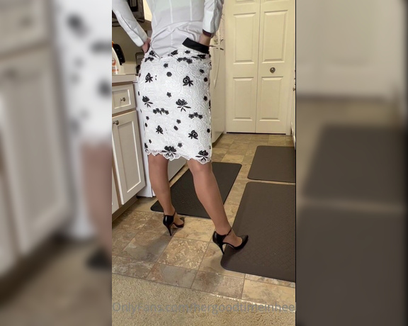 HerGoodTimeInHeels aka Hergoodtimeinheels OnlyFans Video 598