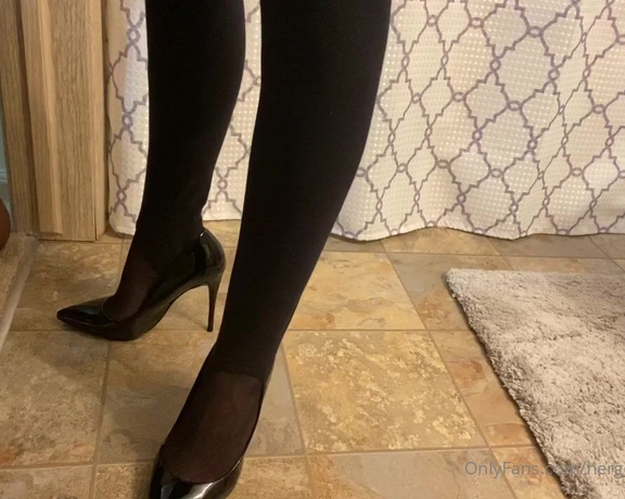 HerGoodTimeInHeels aka Hergoodtimeinheels OnlyFans Video 140