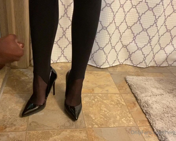 HerGoodTimeInHeels aka Hergoodtimeinheels OnlyFans Video 140