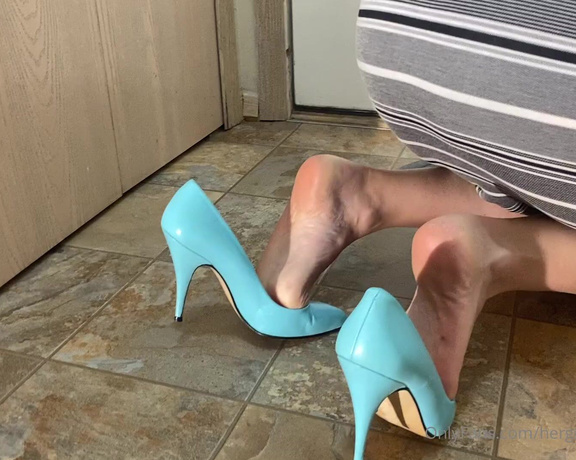 HerGoodTimeInHeels aka Hergoodtimeinheels OnlyFans Video 709