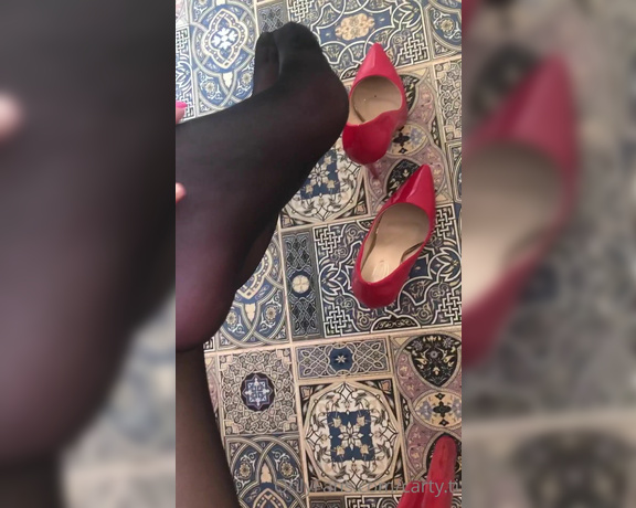 Carty aka Cartyti OnlyFans - New hot video with sexy shiny pantyhose and high heels