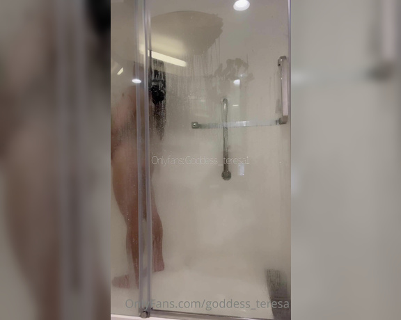 Goddess Teresa aka Goddess_teresa OnlyFans - Horny in the shower