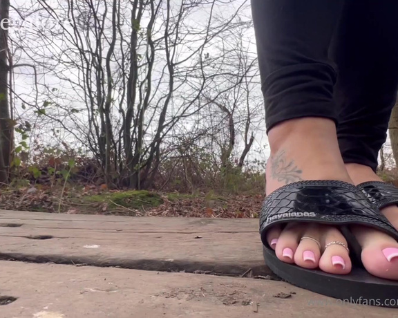 Footsie Galore aka Footsiegalore OnlyFans - Day 8 Woodland walk dates! They say you should take of your shoes and reconnect with the earth