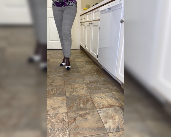 HerGoodTimeInHeels aka Hergoodtimeinheels OnlyFans Video 369