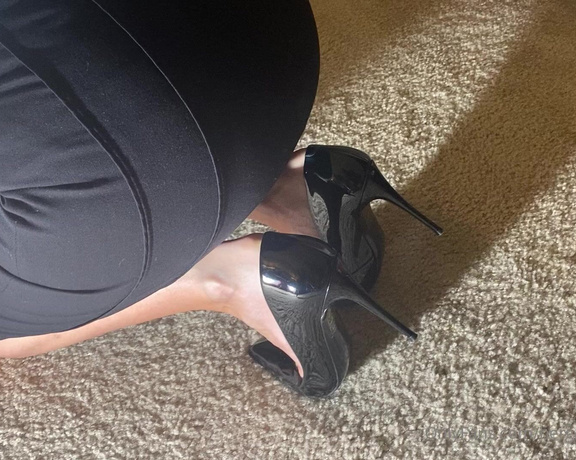 HerGoodTimeInHeels aka Hergoodtimeinheels OnlyFans Video 433