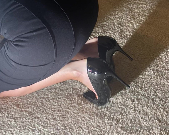 HerGoodTimeInHeels aka Hergoodtimeinheels OnlyFans Video 433