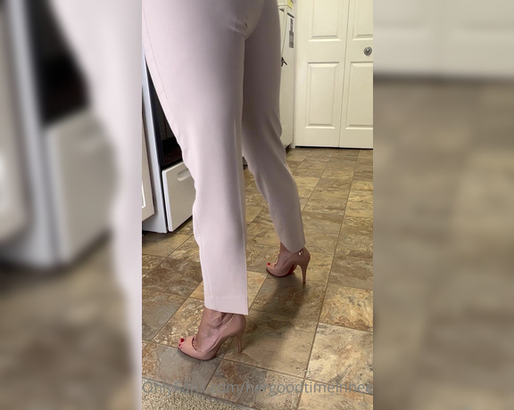 HerGoodTimeInHeels aka Hergoodtimeinheels OnlyFans Video 624