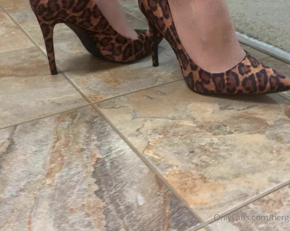 HerGoodTimeInHeels aka Hergoodtimeinheels OnlyFans Video 937