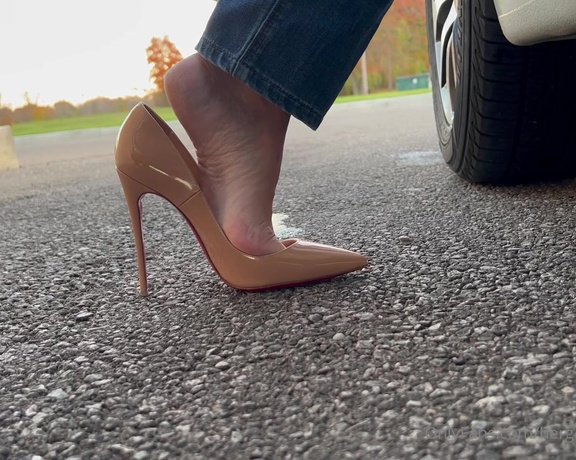 HerGoodTimeInHeels aka Hergoodtimeinheels OnlyFans Video 383