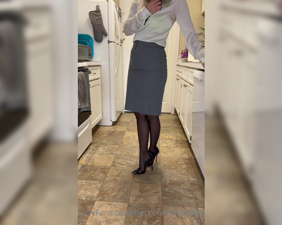 HerGoodTimeInHeels aka Hergoodtimeinheels OnlyFans Video 592