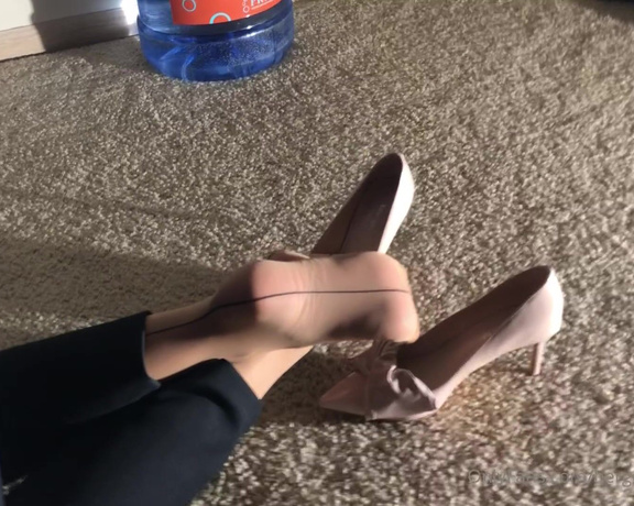 HerGoodTimeInHeels aka Hergoodtimeinheels OnlyFans Video 659