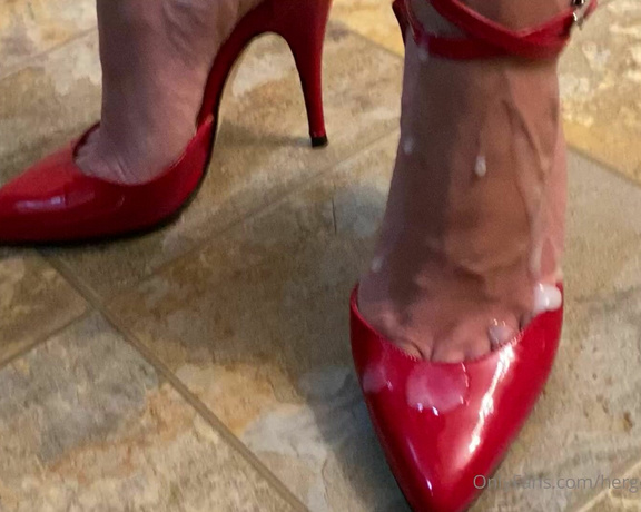 HerGoodTimeInHeels aka Hergoodtimeinheels OnlyFans Video 379