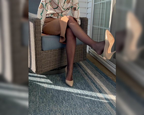 HerGoodTimeInHeels aka Hergoodtimeinheels OnlyFans Video 472