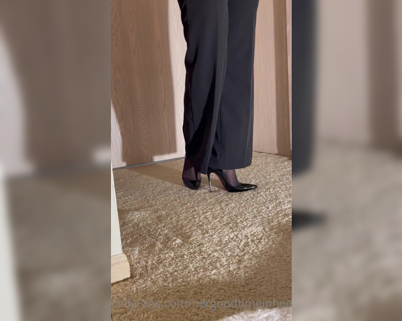 HerGoodTimeInHeels aka Hergoodtimeinheels OnlyFans Video 472