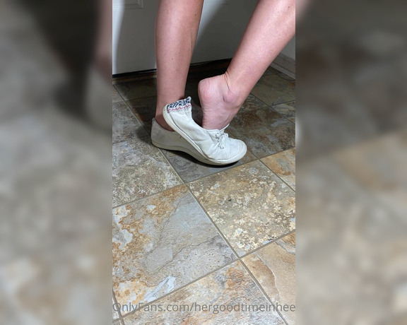 HerGoodTimeInHeels aka Hergoodtimeinheels OnlyFans Video 18