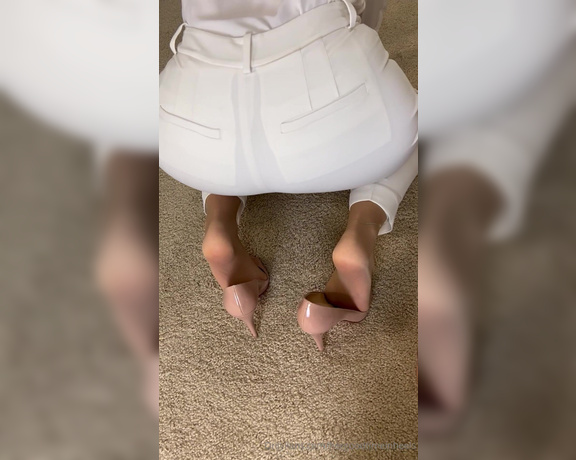 HerGoodTimeInHeels aka Hergoodtimeinheels OnlyFans Video 267