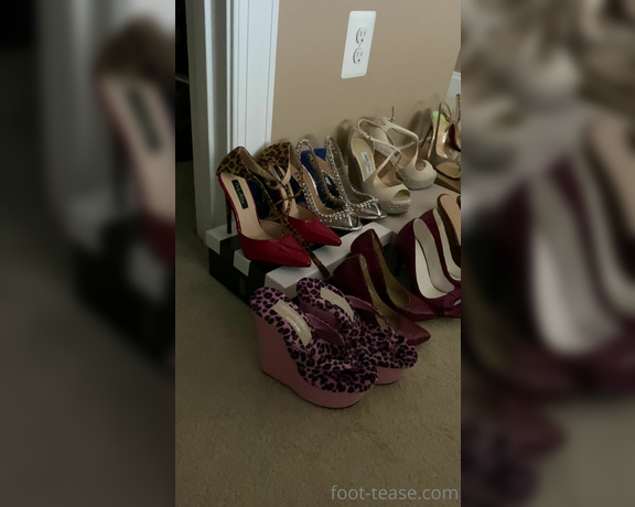 Janet Mason aka Janetmasonfeet OnlyFans - Shoe Santa Stash!