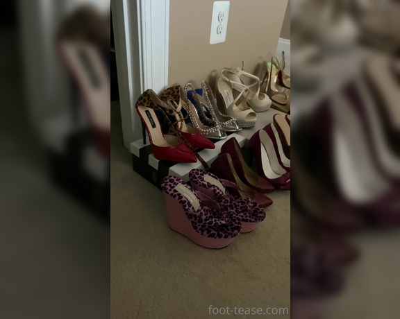 Janet Mason aka Janetmasonfeet OnlyFans - Shoe Santa Stash!