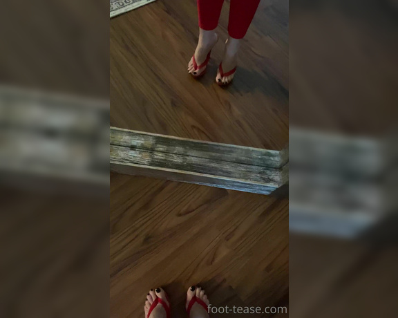 Janet Mason aka Janetmasonfeet OnlyFans - What are your thoughts on tight jeans with heels