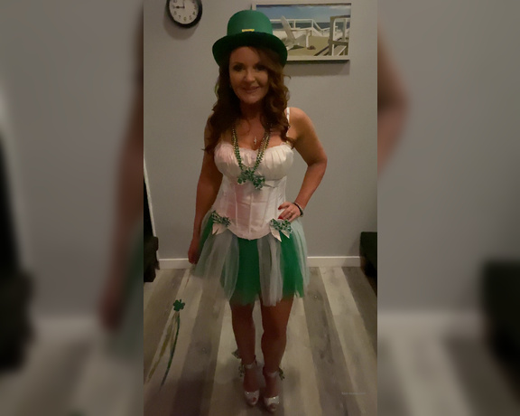 Janet Mason aka Janetmasonfeet OnlyFans - At a private St Patty’s Day party with hubby wearing my sexy leprechaun” outfit How do you like