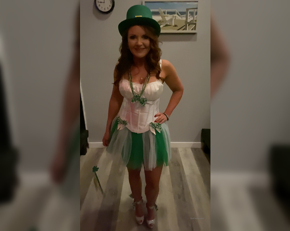 Janet Mason aka Janetmasonfeet OnlyFans - At a private St Patty’s Day party with hubby wearing my sexy leprechaun” outfit How do you like