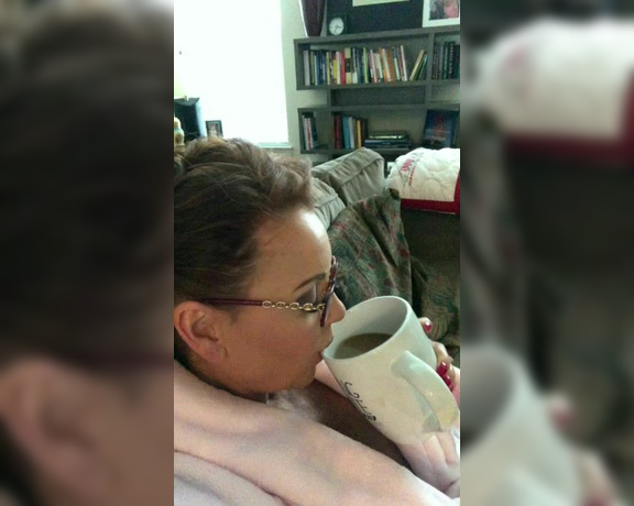 Janet Mason aka Janetmasonfeet OnlyFans - Morning coffee in a MILF robe member greeting clip! (And yes, guys, I do show off my sexy bare legs