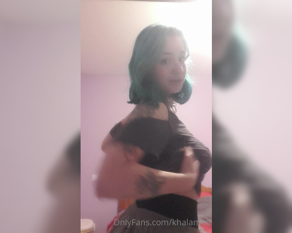 Khalamité aka Khalamite OnlyFans - Ma petite vido pour mexcuser de mon absence pendant ces ftes et te dire que je reviens rebooste