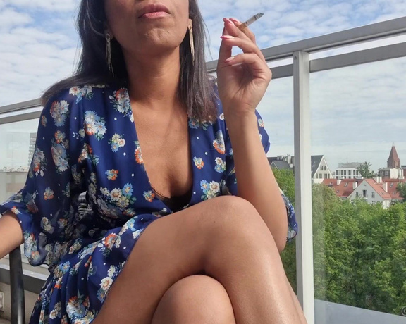 MahoganyQen aka Mahoganyqen OnlyFans - Eat my ash, lick my soles & gag on my foot