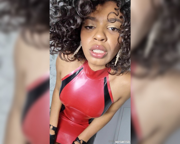 MahoganyQen aka Mahoganyqen OnlyFans - Im your Rubber Queen Your addiction, owner & superior Kneel and worship