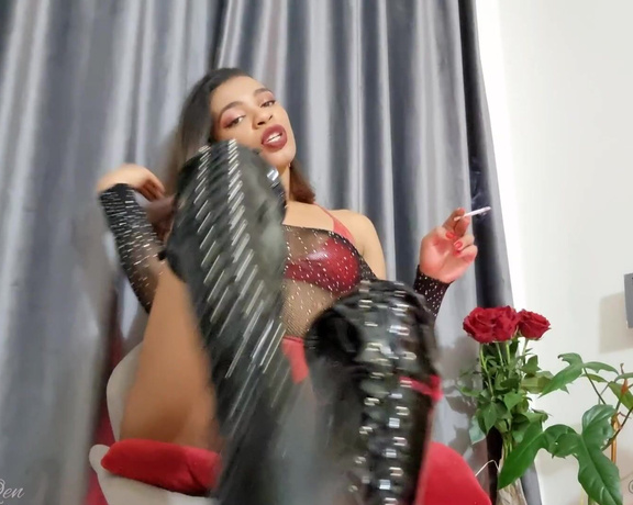 MahoganyQen aka Mahoganyqen OnlyFans - Humiliation, heels fetish, spitting and ash Thats what you will get from me during my cigarette