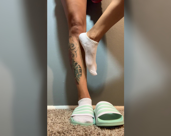 Nicole aka Solealchemist OnlyFans - Fresh from the gym and my socks are so stinky PT 1